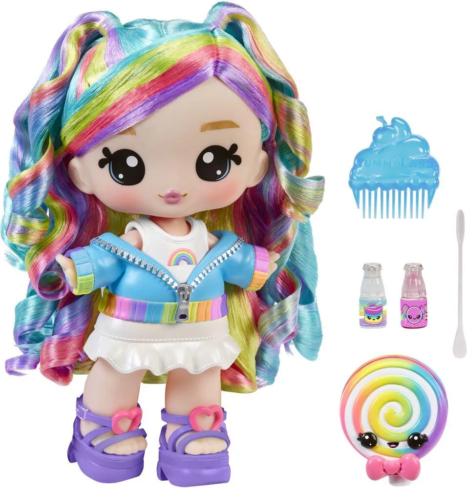 YUMMILAND GRANDE POUPEE + NUM NOM AVEC BAUME A LEVRES - RAINBOW (SKYLER RAINBOW BELT)
