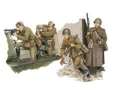 1/35 -TROUPES MOTORISEES SOVIETIQUES