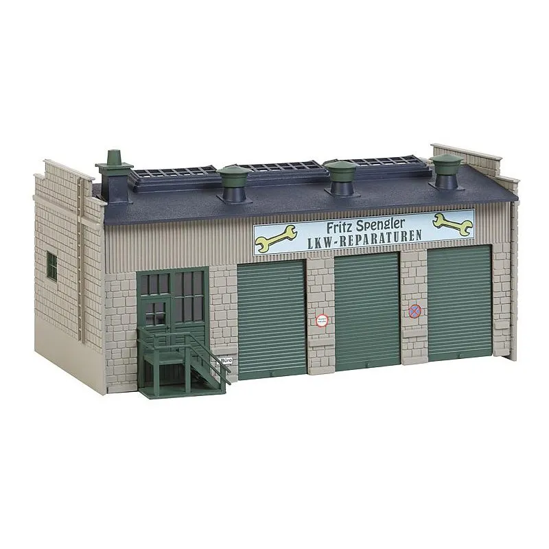 Atelier de camions. FALLER 131385