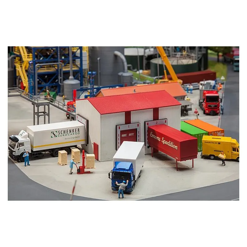 Entrepôt de fret. FALLER 130166