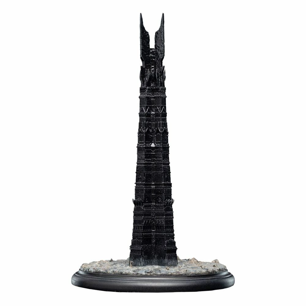 Le seigneur des anneaux statuette orthanc 18 cm