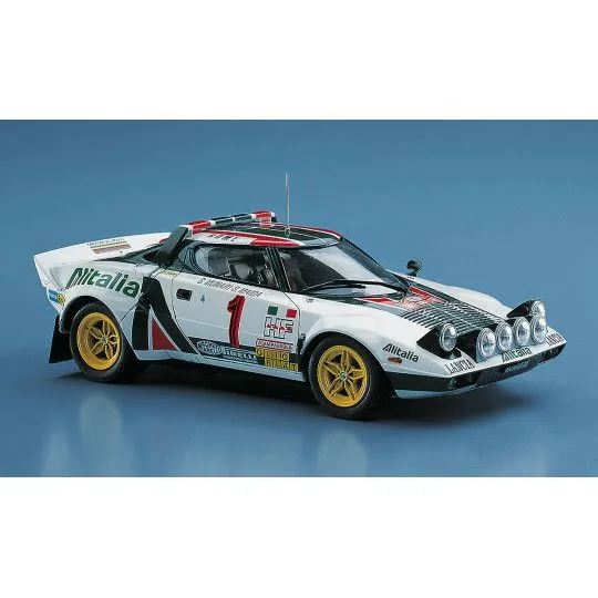 Maquette de voiture en plastique STRATOS MONTE CARLO W. 1/24 25232