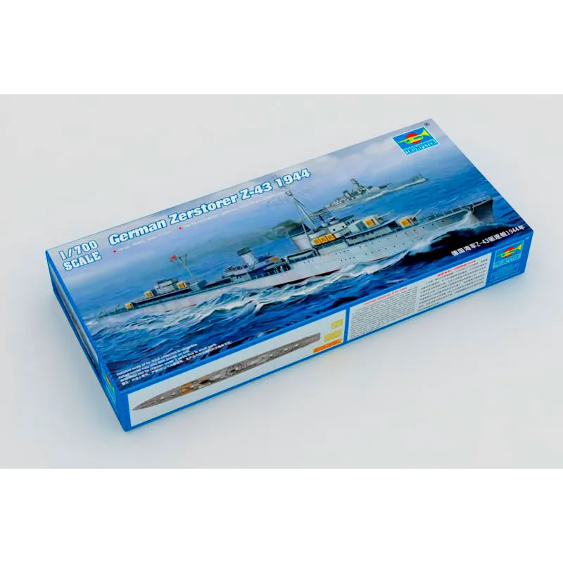 Zerstorer Z-43 1944 Allemand. TRUMPETER 05789